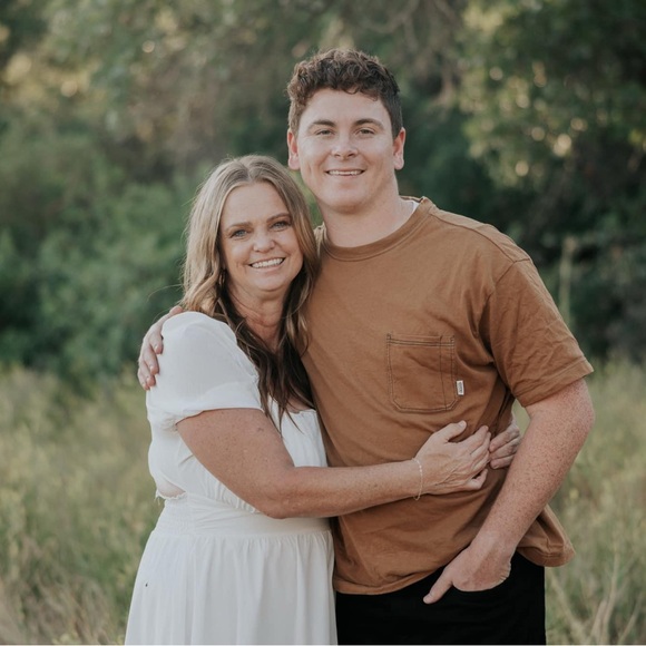 Meet your Posher, Verneita - Picture 2 of 2